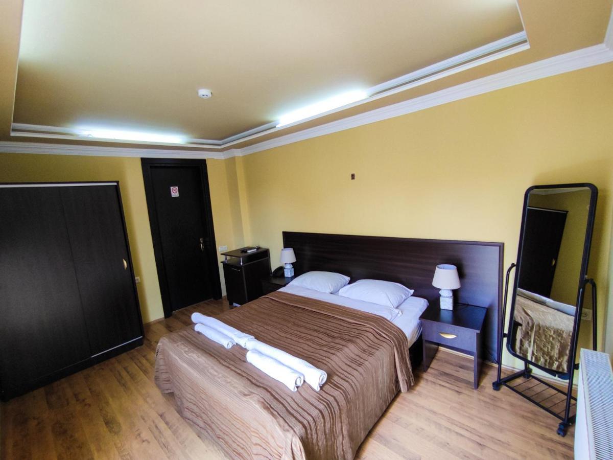 Aparthotel Old City Batoumi Extérieur photo