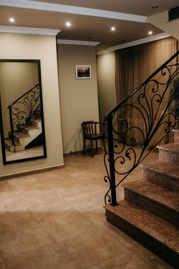 Aparthotel Old City Batoumi Extérieur photo