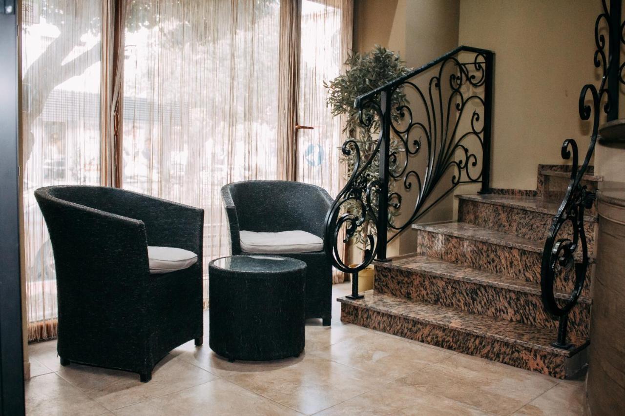 Aparthotel Old City Batoumi Extérieur photo