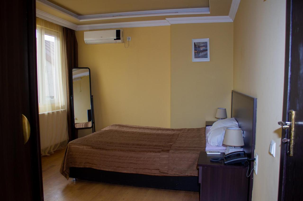 Aparthotel Old City Batoumi Extérieur photo